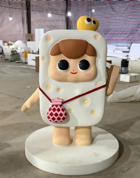Customized Cartoon Pop Art Sculpture Fiberglass Resin Statue Mall Entrance Decoration Custom Game IP Sculpture