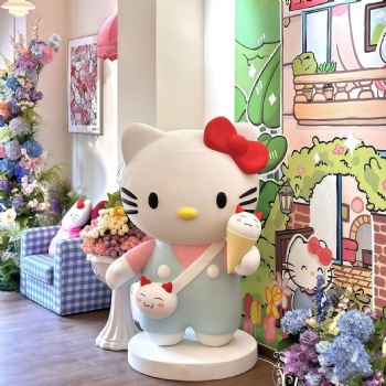 Customized Cartoon Pop Art Sculpture Fiberglass Resin Statue Mall Entrance Decoration Custom Game IP Sculpture